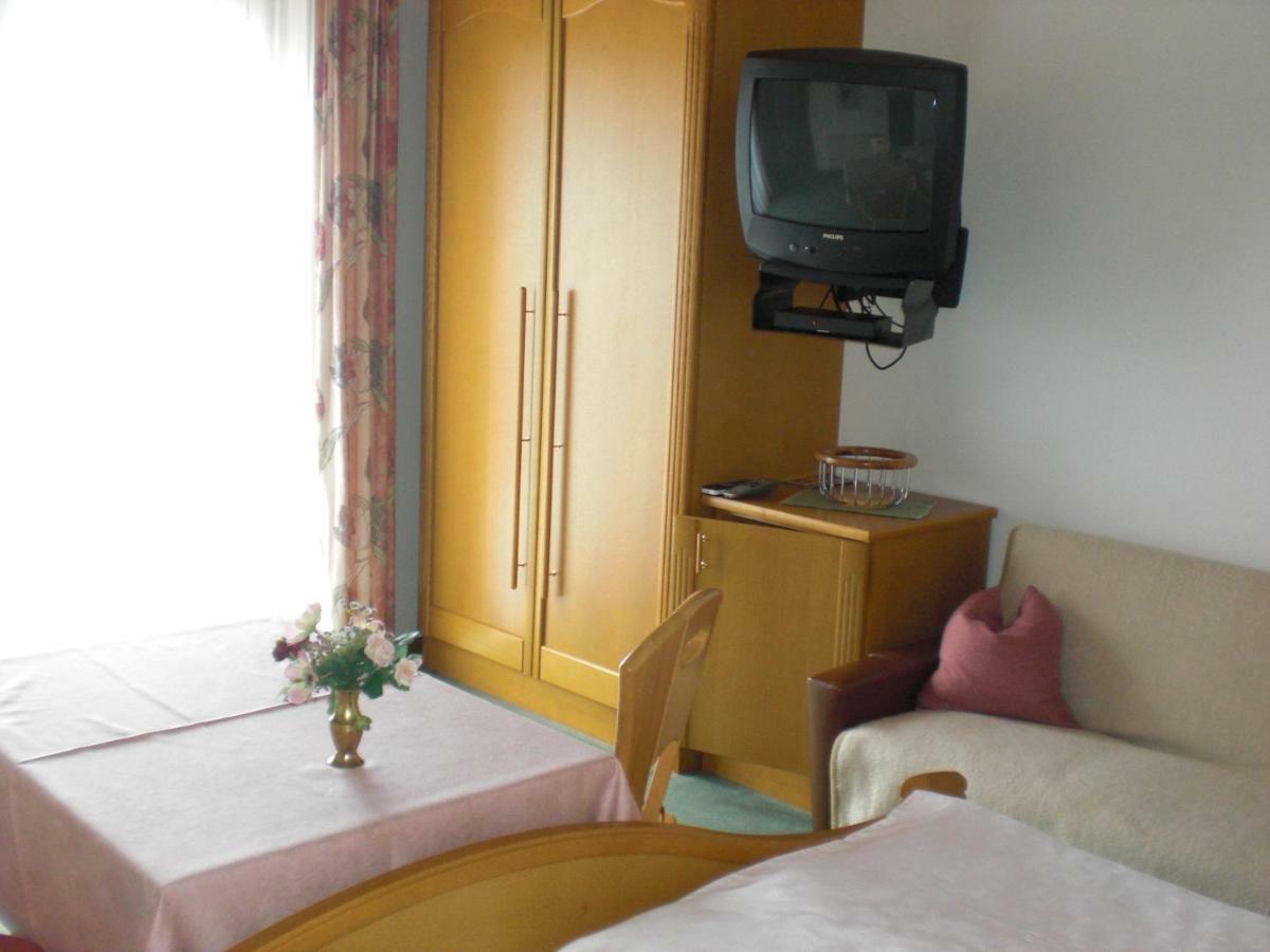 Sorli Pension Bodensdorf Exterior photo